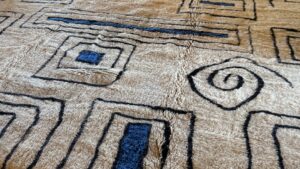 Tapis Mrirt sur mesure réalisé et tissé à la main au Maroc par le studio Miraj home.